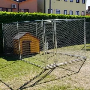 Box Per Cani Modello Lilli Recinto 3,96 X 2,28 Senza Copertura Senza Porta Ciotole